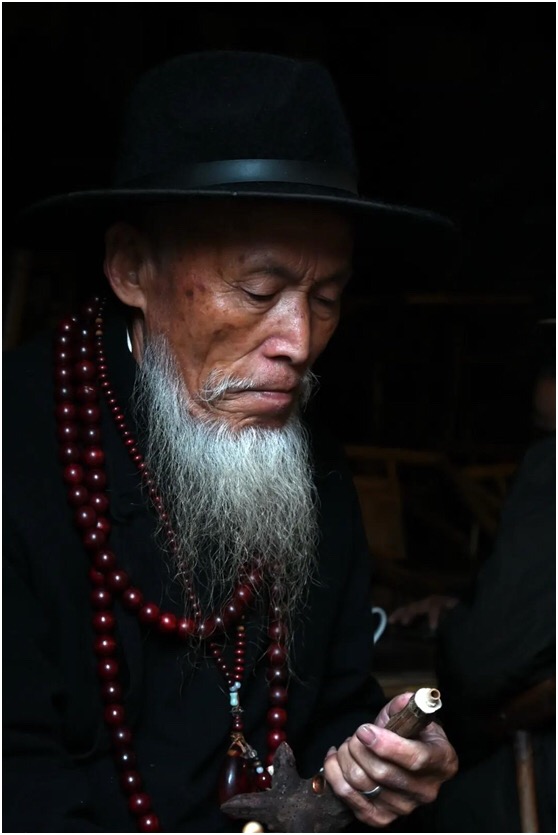 白胡子老头力挺！钓鱼岛中国固有！