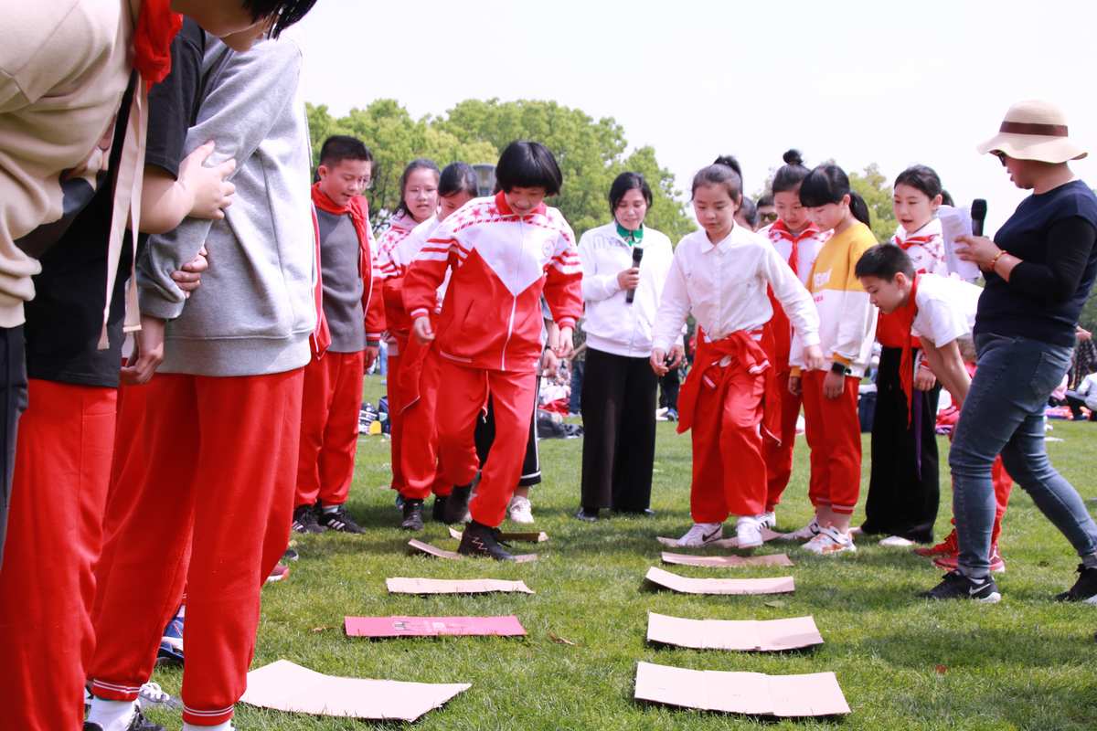 过河技巧搭桥游戏怎么玩_过河技巧搭桥游戏视频_搭桥过河游戏技巧