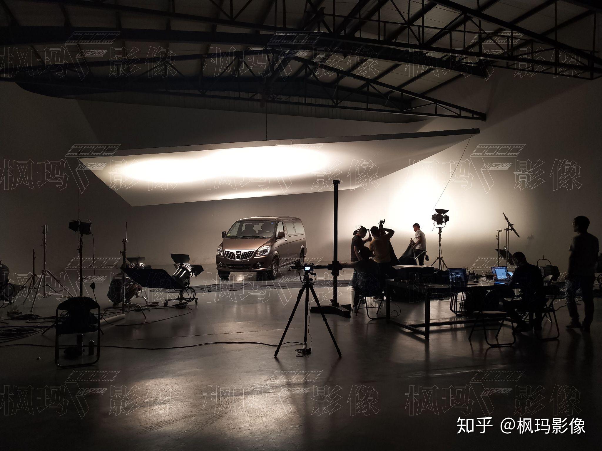 网球巅峰对决：精准操作，绝不让你失望