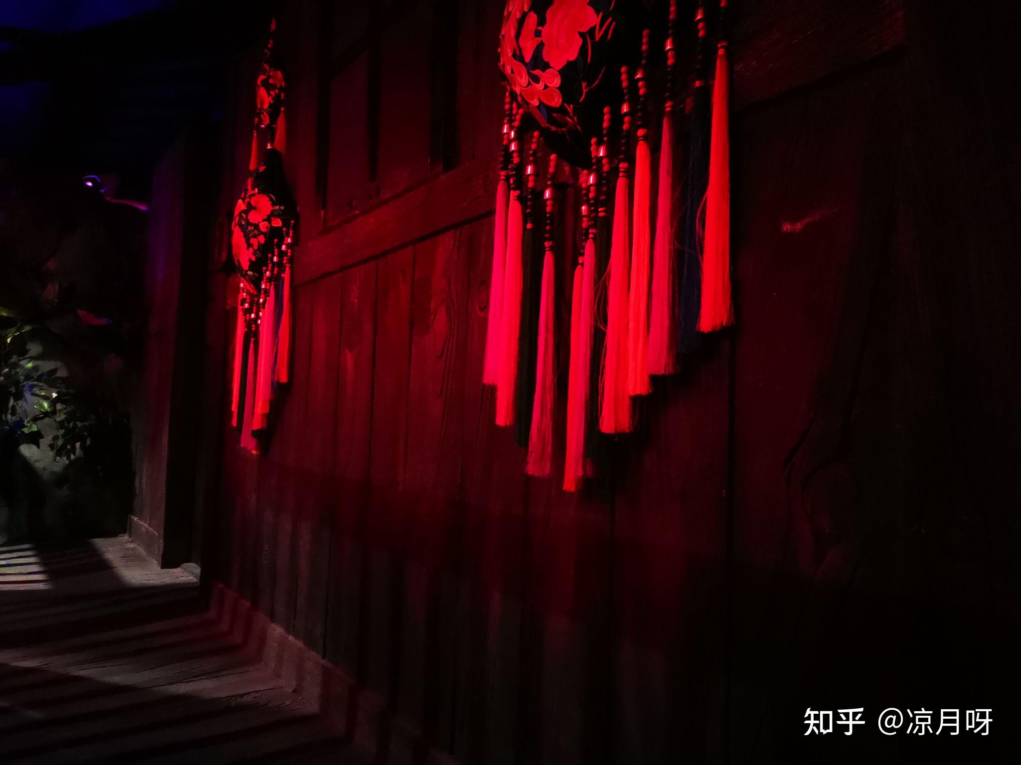 红色密室1_密室红色豪宅_红色主题密室逃脱