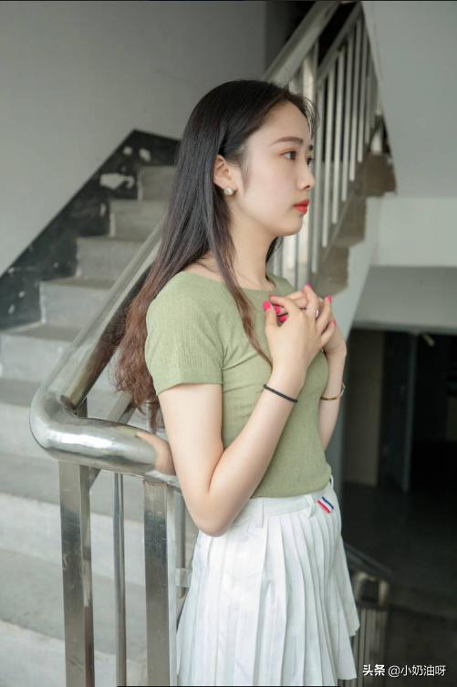 美女全身脱光_美女全身脱光_美女全身脱光