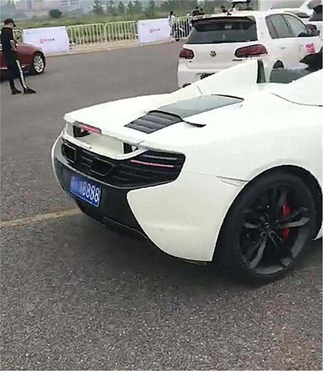 跑车游戏视_手机版偶遇跑车游戏_跑车偶遇版手机游戏大全