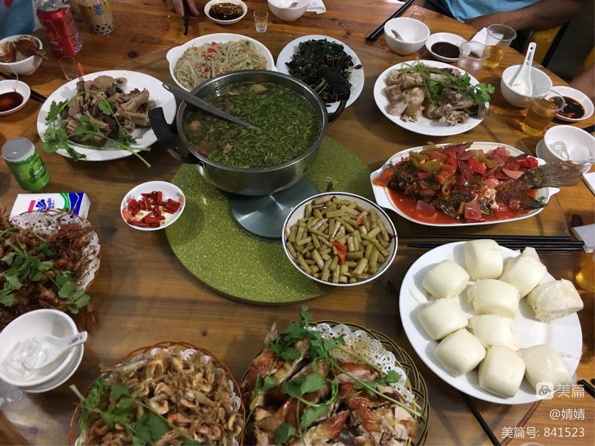 年三十-内蒙古美食：云南衡水实验中学教师招聘作品之丰盛的饭菜