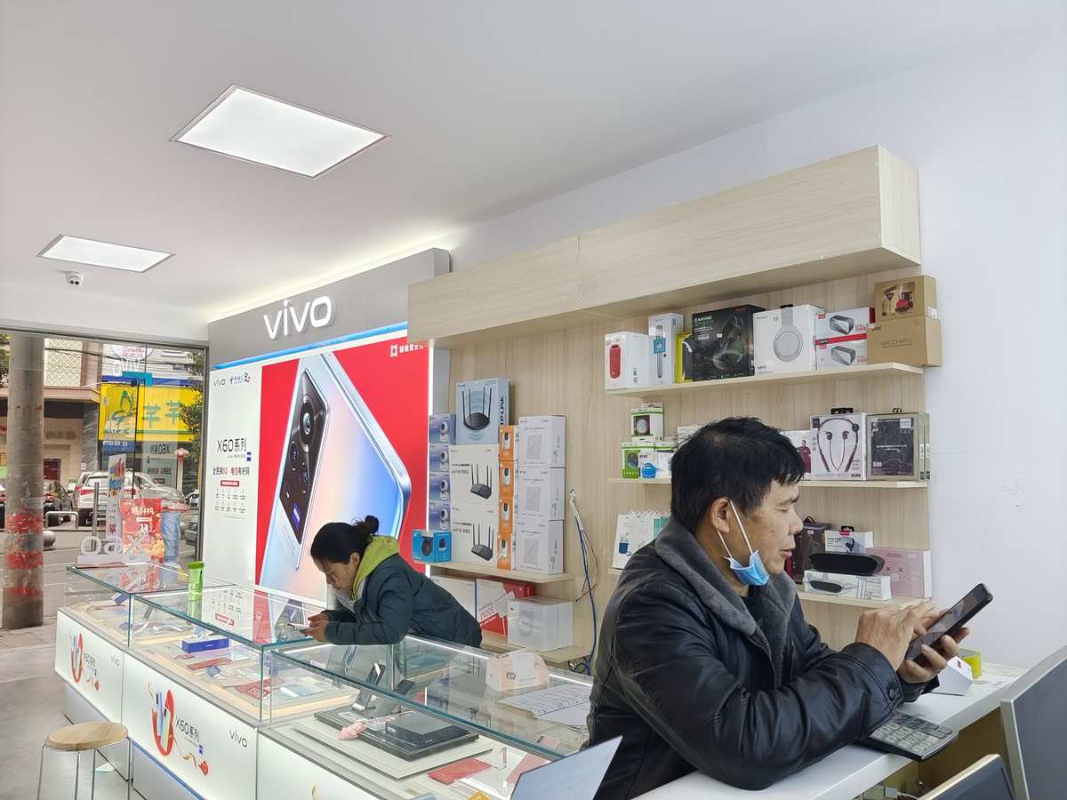 实体店有没有游戏手机_实体店的手机哪个好打游戏_实体店能买到什么游戏手机