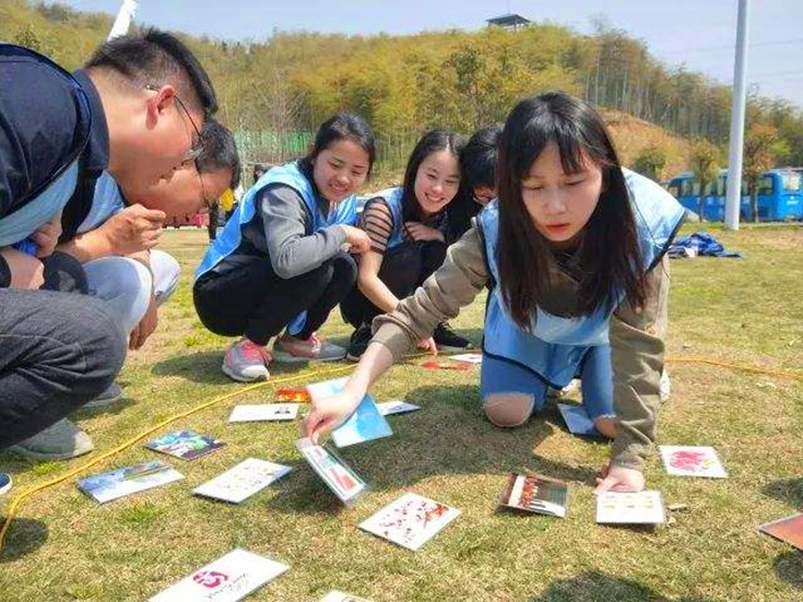 适合5人玩手机游戏有哪些_适合玩手机游戏人有哪些_适合玩游戏的手机有什么