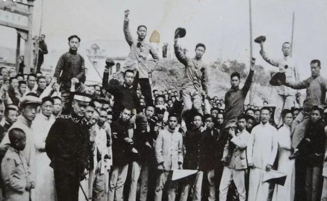 1949年3月-1949年春，解放军的到来改变了一切
