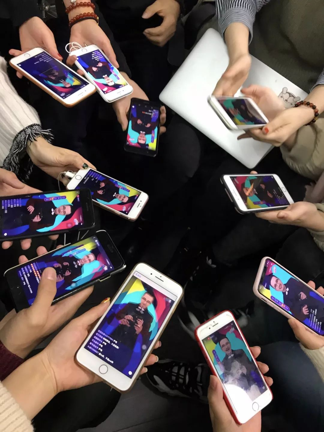 拍照游戏手机_拍照手机游戏手机有啥区别_拍照手机游戏推荐