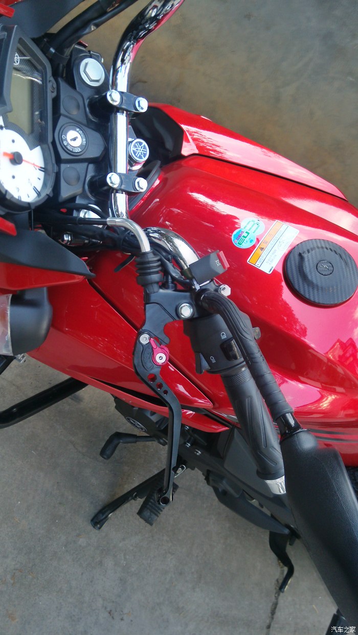 手机版改装摩托车游戏机-摩托车游戏新玩法：手机改装飙速体验