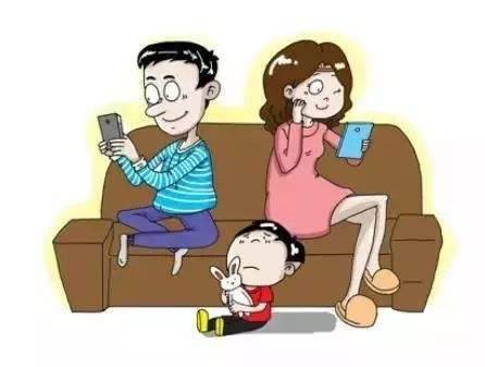 女人带着宝宝玩的手机游戏_小女孩玩手机游戏_带宝宝玩手机对宝宝有影响吗
