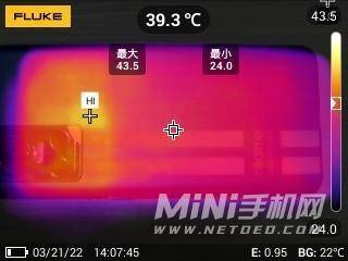 没有玩游戏手机发烫怎么回事_烫玩没手机游戏会怎么样_什么手机玩游戏没那么烫