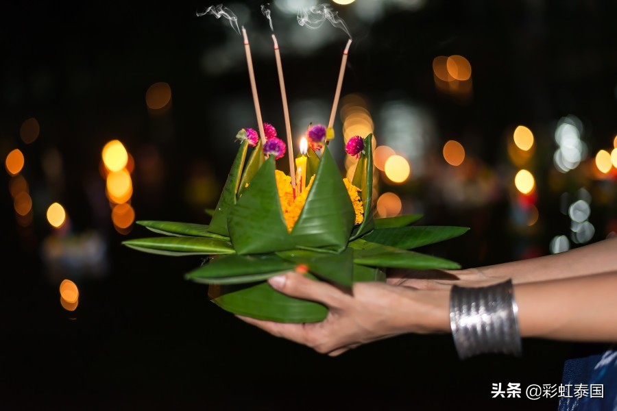 西班牙节日：狂欢不止，圣胡安节带你体验欢乐之都