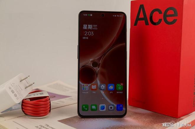 手机性价比游戏_三百价位的游戏手机哪个好_高性价游戏手机