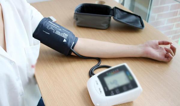 血氧测量仪怎么看_血氧测量仪准确吗_血氧仪怎么看