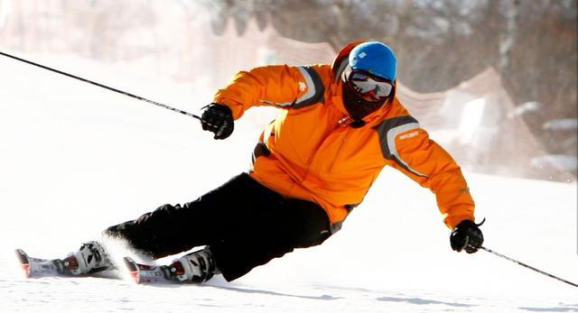 滑雪安卓游戏_手机滑雪游戏 知乎_滑雪的手机游戏
