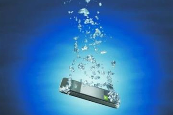 手机进水删游戏-如何救回进水手机游戏数据？有效处理手机进水的