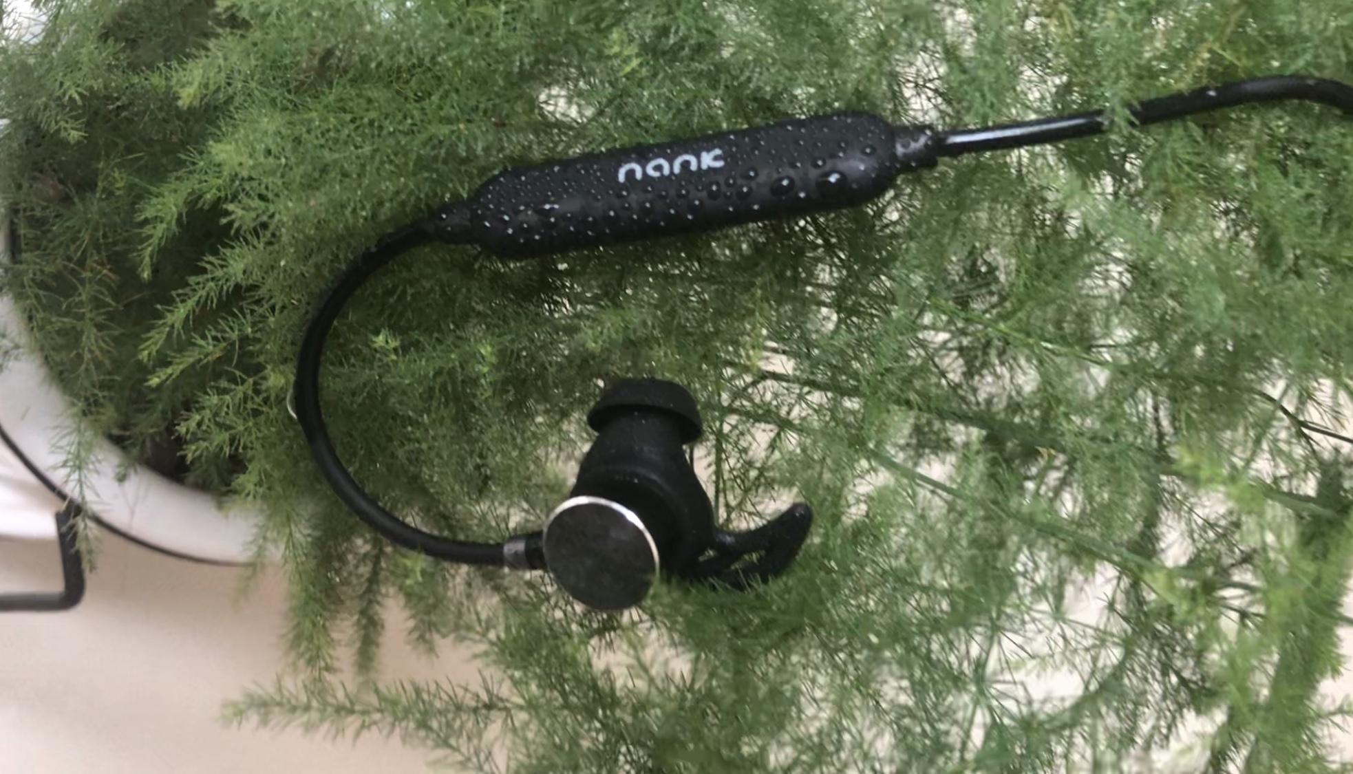 手机耳机可以听游戏声音吗_耳机能听到游戏声音_听耳机声音手机游戏可以听到吗