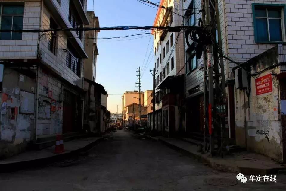丸太——承载童年记忆与乡愁的象征，伴我成长