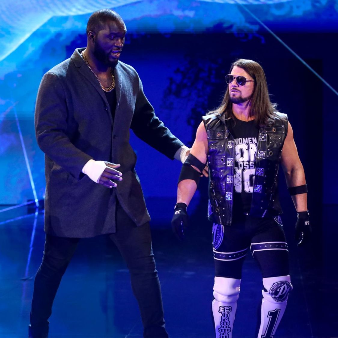 苹果手机WWe游戏英文名-WWe 游戏英文名大揭秘，带你重温