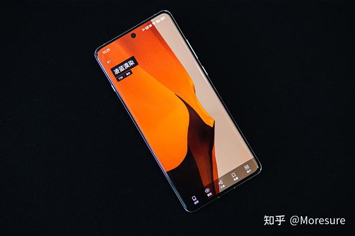 三星手机玩游戏更流畅嘛-三星手机玩游戏体验：流畅至极，细节清