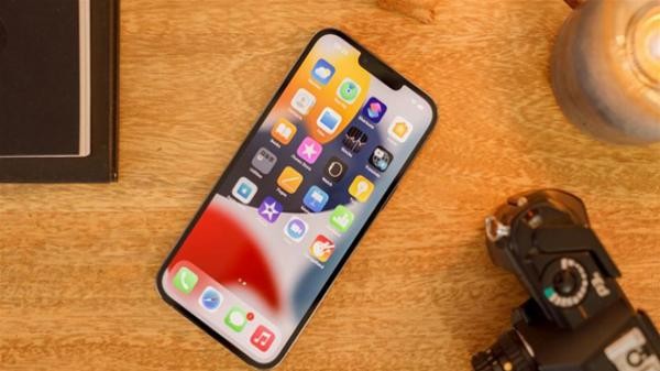 iphone手机玩什么游戏好_打苹果的游戏_苹果的哪种手机打游戏好