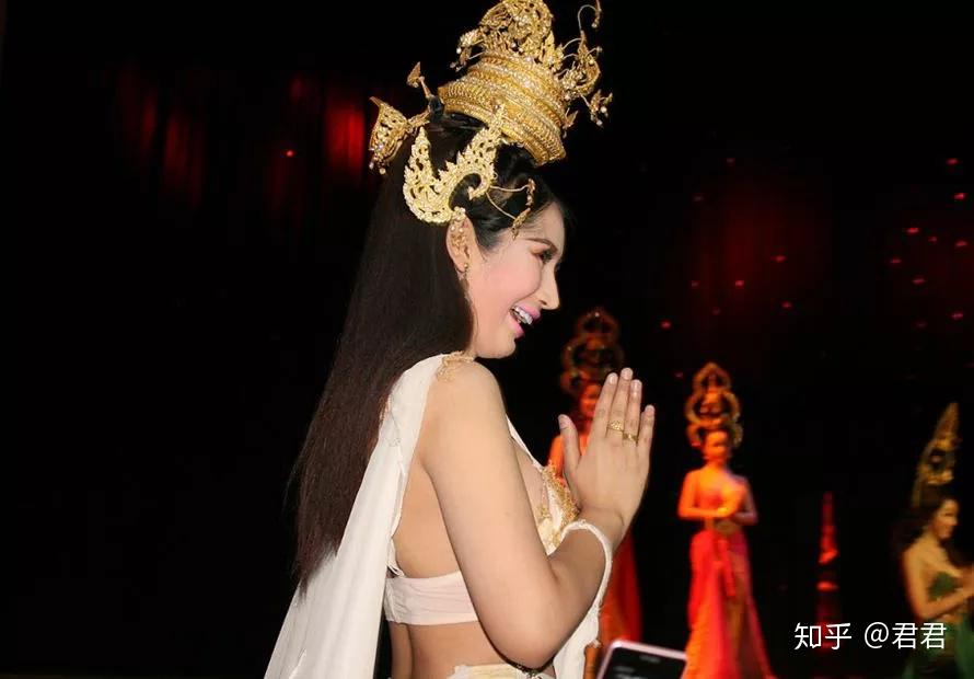 人妖手机游戏_游戏人妖要是语音怎么办_主角是人妖的游戏