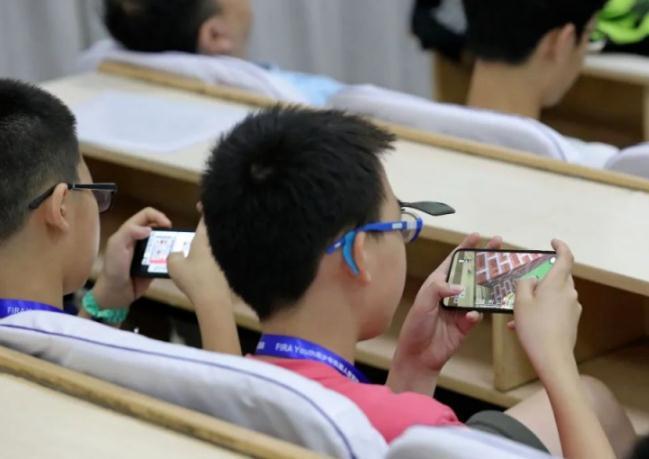 适合在学校上课的手机游戏-课堂上偷偷玩的手机游戏，让学习变得