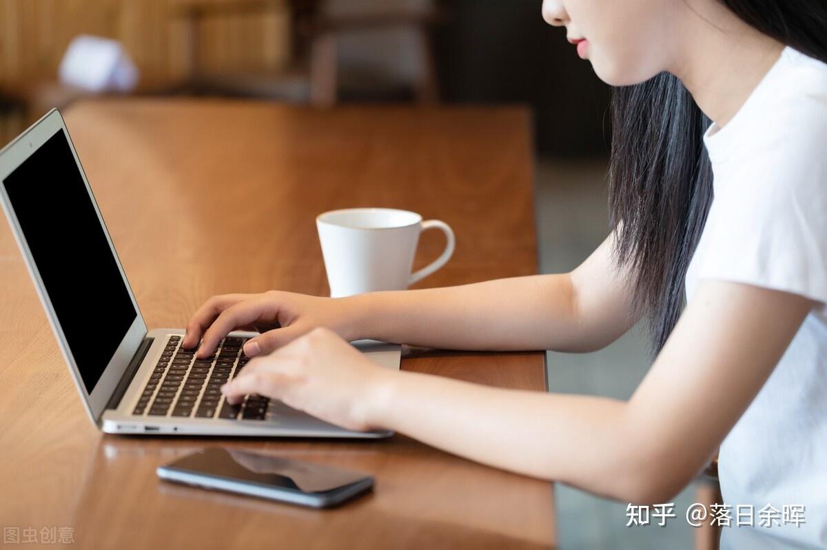 抖音刷上瘾，上班族生活受影响，如何摆脱沉迷困境？