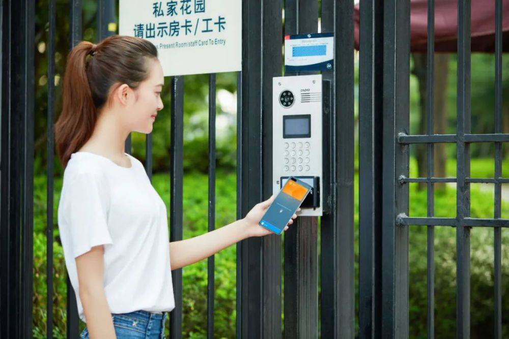 苹果怎么使用nfc功能-苹果手机 NFC 功能：不仅仅是刷公